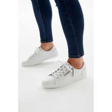 Load image into Gallery viewer, Salute Leather Sneaker - White
