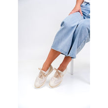 Load image into Gallery viewer, Harmony Sneaker - Cream Leather/Mesh