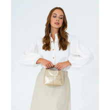 Load image into Gallery viewer, Linton Crossbody - Light Gold Crinkle