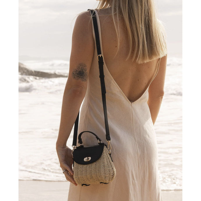 Sandy Raffia Crossbody Bag - Black