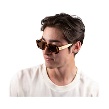 Load image into Gallery viewer, Vibe Toffee Tort Sunglasses