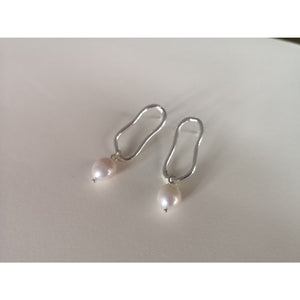 Es Vedrá Pearl Earrings in Plated Sterling Silver