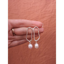 Load image into Gallery viewer, Es Vedrá Pearl Earrings in Plated Sterling Silver