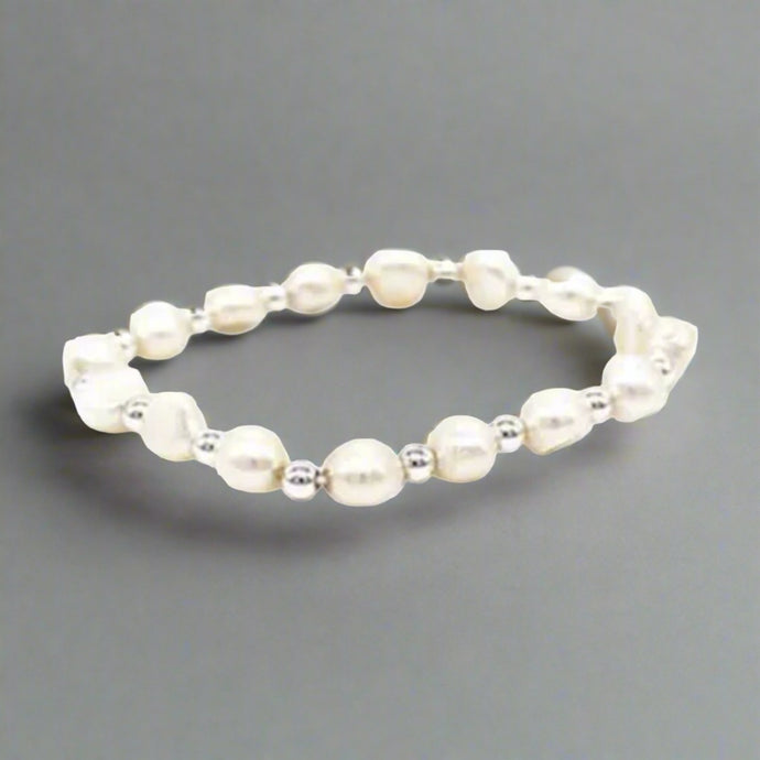 Pearl & Metal Bead Stretch Bracelet - Silver/Cream