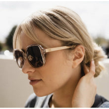 Load image into Gallery viewer, Scarlett Champagne Sunglasses